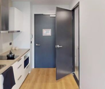 5 Bed Ensuite Panoramic View - Photo 6