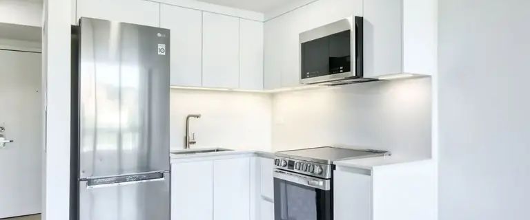 1975 de Maisonneuve | 1975 Maisonneuve Blvd West, Montreal - Photo 1