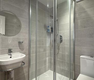 2 bedroom flat to rent - Photo 6
