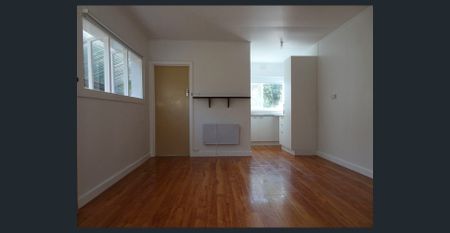 CENTRAL 1 BEDROOM UNIT - Photo 2