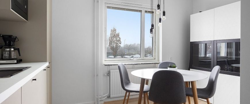 Hallasvängen 31D - Foto 1