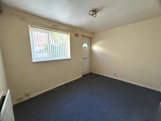 Whittleford Road, Nuneaton - Photo 1
