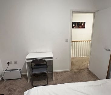 Room in a Shared House, Salford, M6 - Photo 6