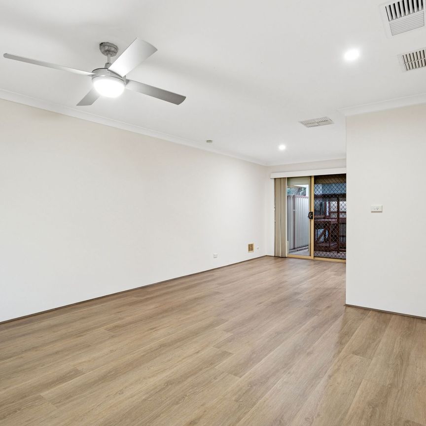 19/33 Brookside Avenue, Kelmscott Wa 6111 - Photo 1