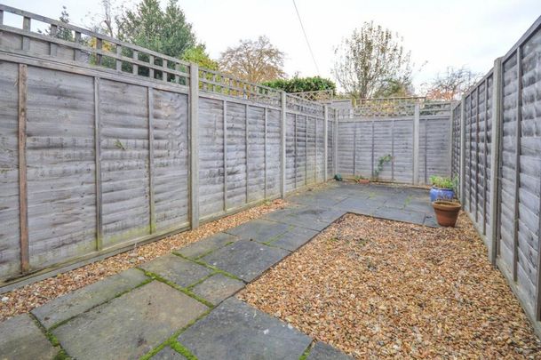 2 bedroom terraced house to rent - Photo 1