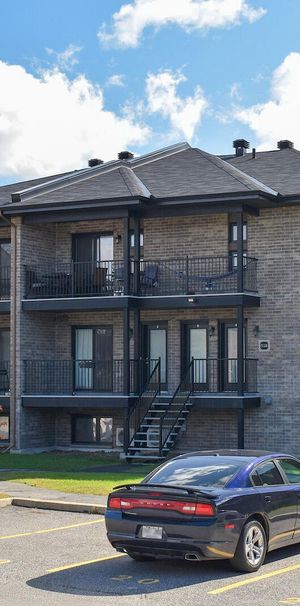 3 Boulevard des Grives, Gatineau, QC - Photo 1