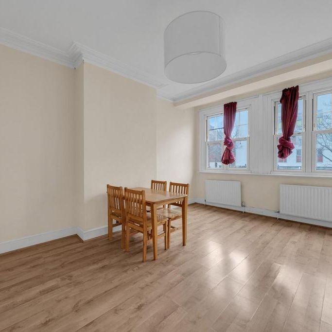 2 bedroom flat to rent - Photo 1