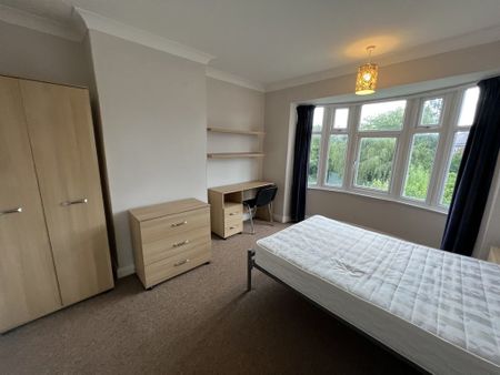 Third Avenue, Heworth - P2284 - Photo 3