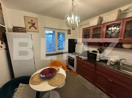 Apartament 2 camere, decomandat, zona Lidl Rovine - Fotografie 2