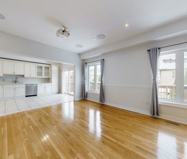 For Lease - 70 Earl Stewart Drive, Aurora, Ontario - Photo 6