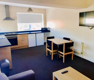 2 Bed Apartment - Photo 6