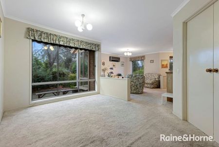 Spacious Family Home in a Prime Ridgehaven Location! - Photo 4