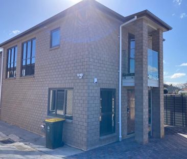 PAPATOETOE, 4 BEDROOMS - Photo 4