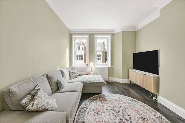 St. Johns Wood High Street, London, NW8 7NG - Photo 1