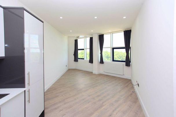 1 bedroom property to rent - Photo 1