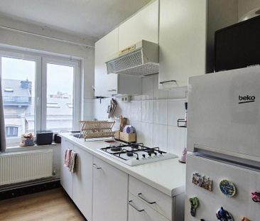 Appartement te huur in Liège voor € 550 met 1 slaapkamer - Foto 6