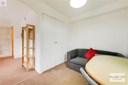 Studio to rent - Photo 4