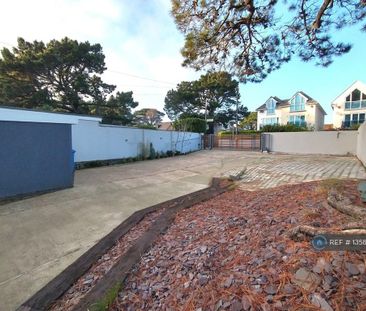 3 bedroom detached house to rent - Photo 3