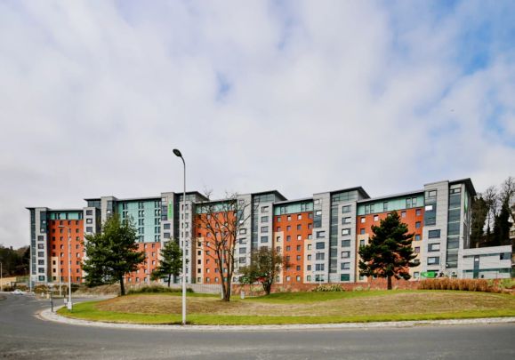 Premium 1 Bed Apartment - Photo 1