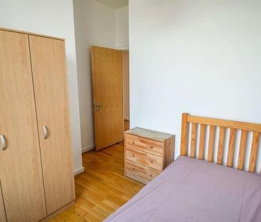 Great West Road, Brentford, TW8 - Photo 4