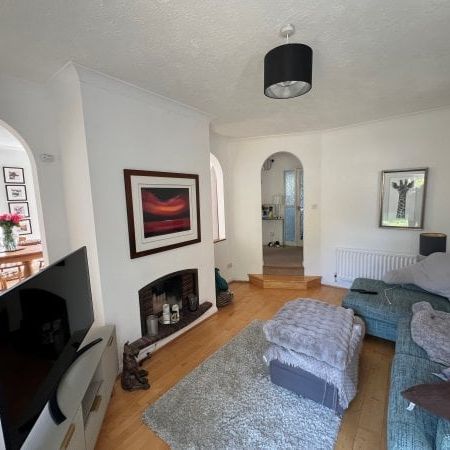 Worth 4 bedroom house to rent - Photo 1