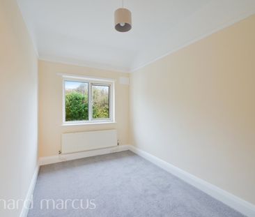 Horsley Close, Epsom - Photo 2