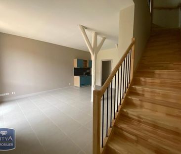 Location Appartement 3 pièces 59m² FONTENAY LE COMTE 85200 - Photo 2