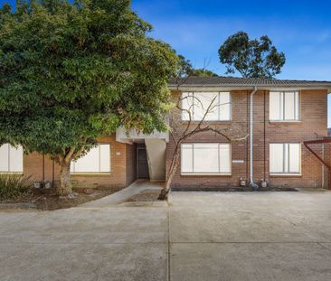 2-Bedroom Ground Floor Flat in Prime Dandenong Location - Photo 2