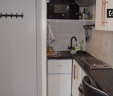 Cute studio flat to rent in Rathgar, Dublin - Photo 3