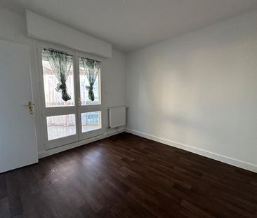 Location Appartement 3 pièces 67m² - Photo 4