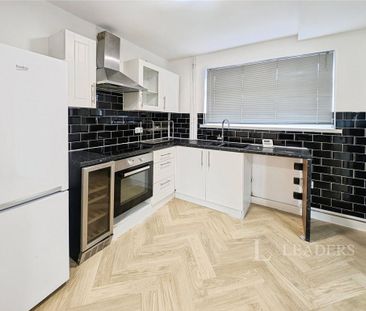 3 bedroom terraced house to rent - Photo 6