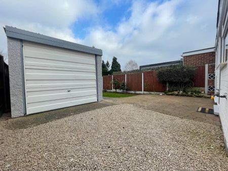 3 bedroom semi-detached house to rent - Photo 3