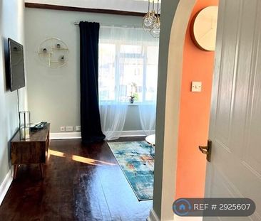 2 bedroom end of terrace house to rent - Photo 4