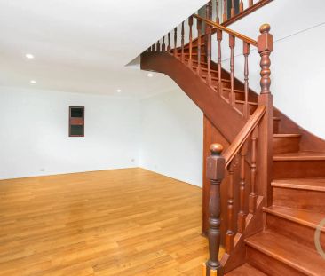 27 Janamba Avenue, Kellyville NSW 2155 - Photo 2