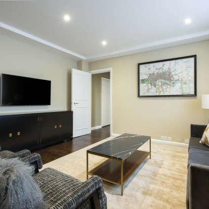 Hill Street, Mayfair, W1J - Photo 1