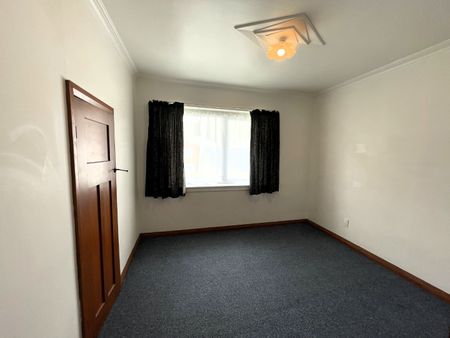 2 BDRM UNIT IN WAIWHETU - Photo 2