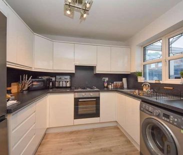 Abbeyfields, Wigan, WN6 - Photo 6