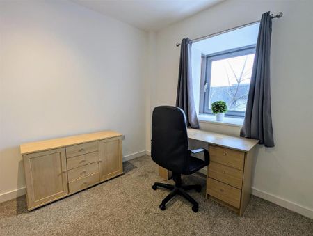 2 bedroom apartment to rent - Photo 4