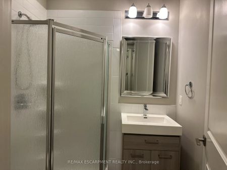 150 Main Street E #1011 - Photo 2