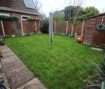 2 bedroom detached bungalow to rent - Photo 6