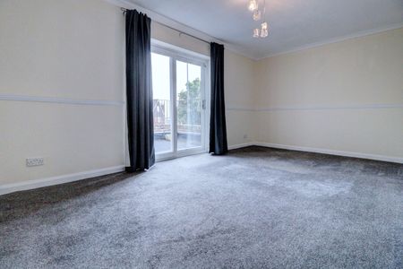 3 bedroom flat to rent, - Photo 4