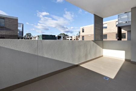 Beautiful Executive Apartment! - Photo 5