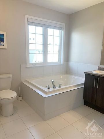 For Lease - 488 Dundonald Drive, Barrhaven, Ontario - Photo 3