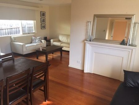 Glen Huntly - Photo 5