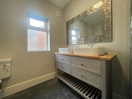 3 bedroom semi-detached house to rent - Photo 4