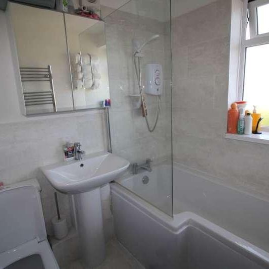 Birchwood Avenue, Weston-super-mare, BS23 - Photo 1