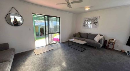 3 Bedroom long term rental in Whangamata - Photo 2