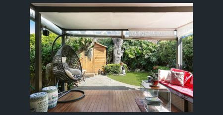 Perfectly Positioned in the Heart of the Inner West - Photo 2