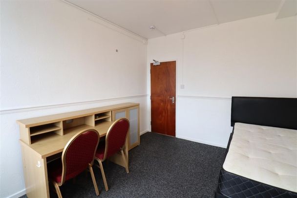 David Road, Coventry, CV1 2BW - Photo 1