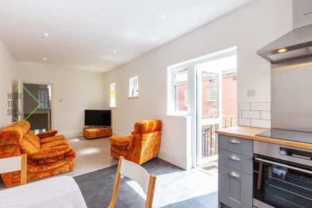 2 bedroom flat to rent - Photo 4